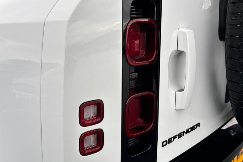 2024 (74) LAND ROVER DEFENDER 3.0 D250 X-Dynamic SE 90 3dr Auto 4883777