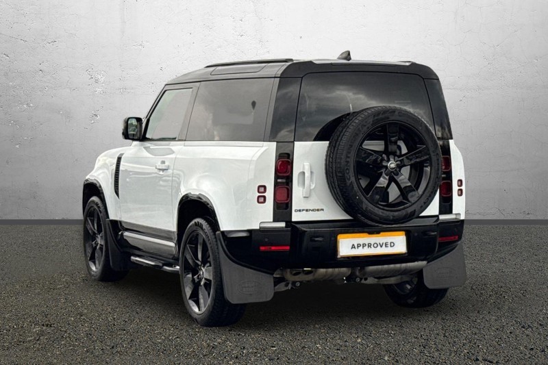 2024 (74) LAND ROVER DEFENDER 3.0 D250 X-Dynamic SE 90 3dr Auto 1
