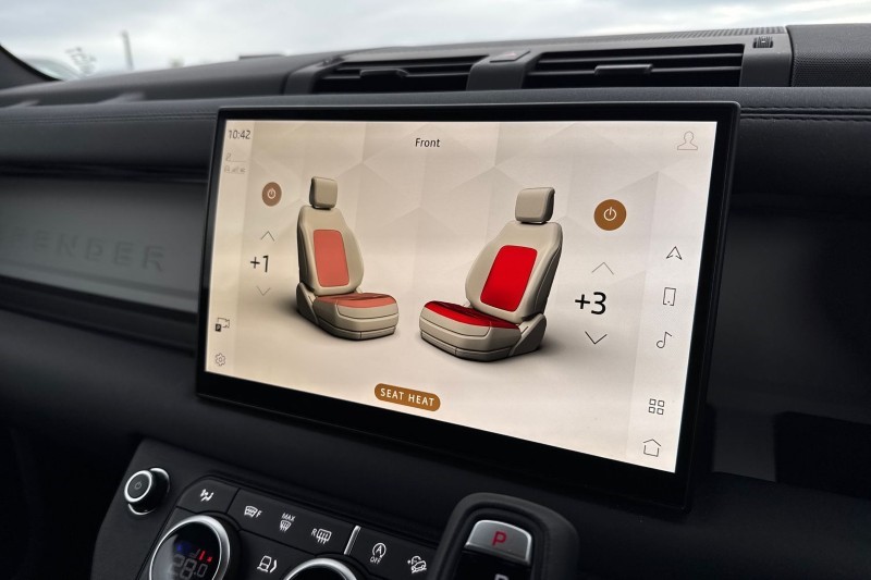 2024 (74) LAND ROVER DEFENDER 3.0 D250 X-Dynamic SE 90 3dr Auto 4883789