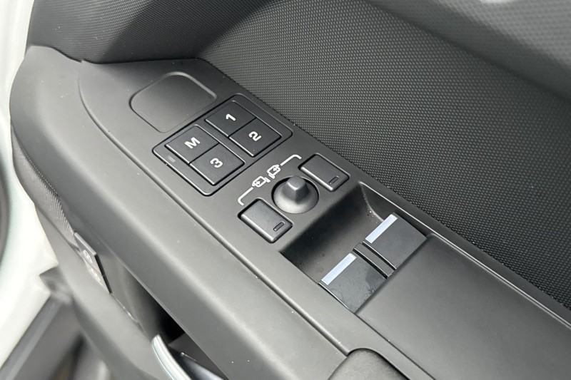 2024 (74) LAND ROVER DEFENDER 3.0 D250 X-Dynamic SE 90 3dr Auto 4883780