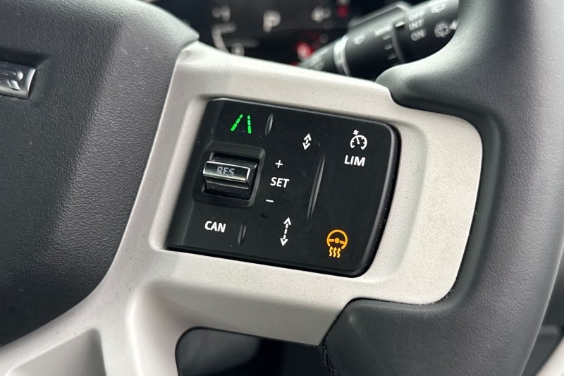 2024 (74) LAND ROVER DEFENDER 3.0 D250 X-Dynamic SE 90 3dr Auto 4883784