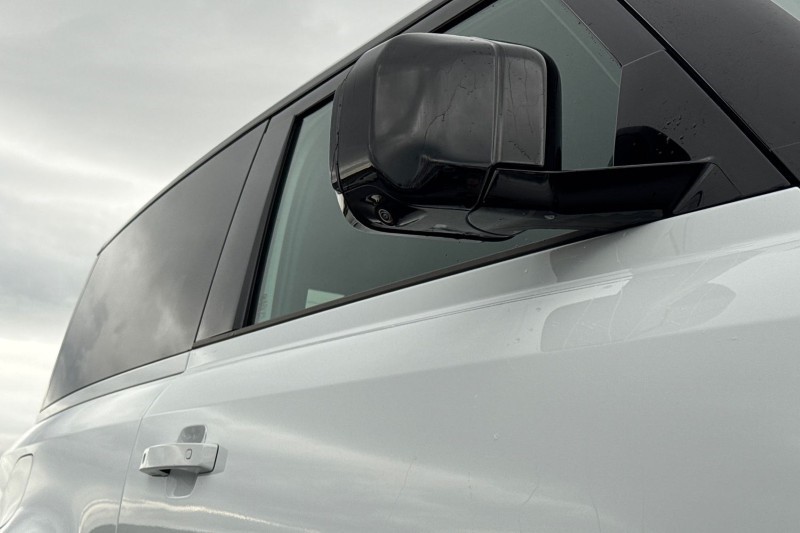 2024 (74) LAND ROVER DEFENDER 3.0 D250 X-Dynamic SE 90 3dr Auto 4883802