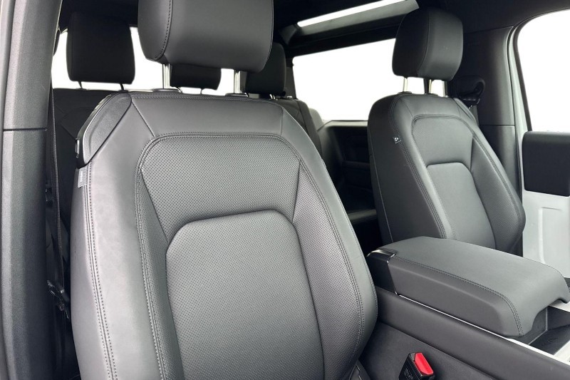 2024 (74) LAND ROVER DEFENDER 3.0 D250 X-Dynamic SE 90 3dr Auto 4883783