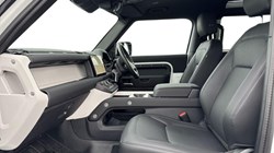 2024 (74) LAND ROVER DEFENDER 3.0 D250 X-Dynamic SE 90 3dr Auto 4883761