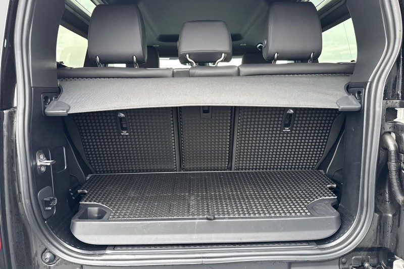 2024 (74) LAND ROVER DEFENDER 3.0 D250 X-Dynamic SE 90 3dr Auto 4883768