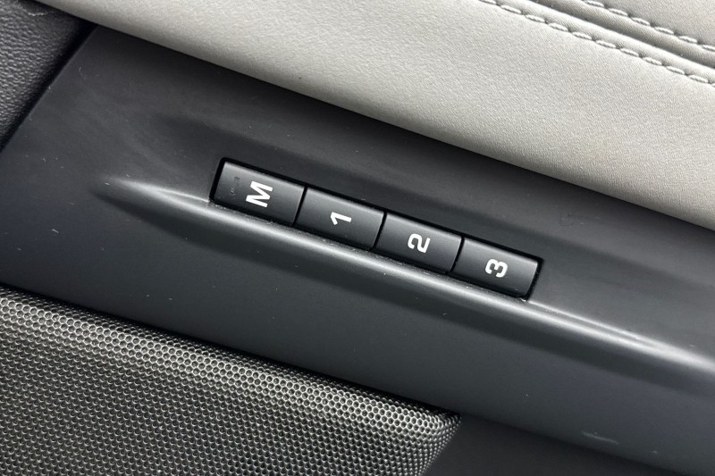 2022 (22) LAND ROVER RANGE ROVER EVOQUE 1.5 P300e R-Dynamic SE 5dr Auto 4897199