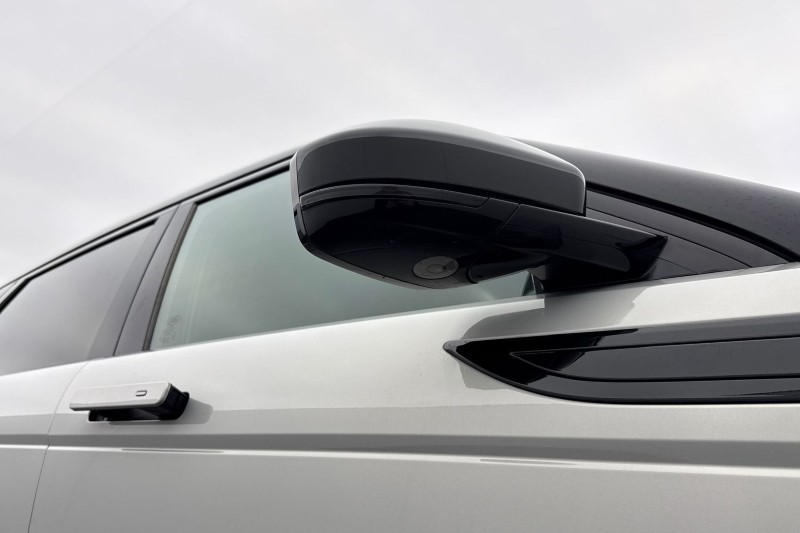 2022 (22) LAND ROVER RANGE ROVER EVOQUE 1.5 P300e R-Dynamic SE 5dr Auto 4897196