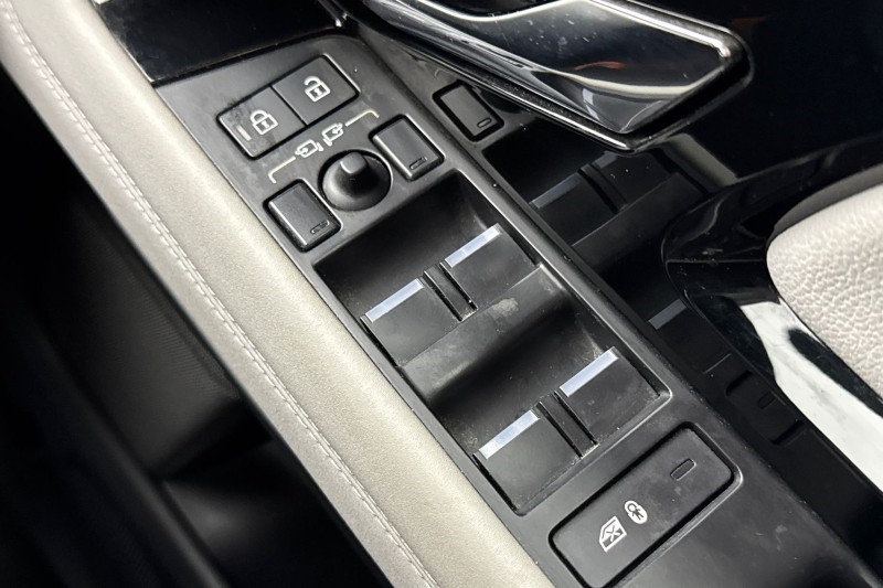 2022 (22) LAND ROVER RANGE ROVER EVOQUE 1.5 P300e R-Dynamic SE 5dr Auto 4897173