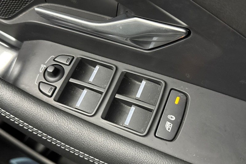 2026 (75) JAGUAR E-PACE 2.0 D200 R-Dynamic SE 5dr Auto 4895095