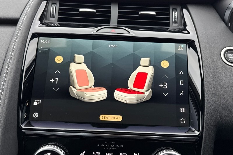 2026 (75) JAGUAR E-PACE 2.0 D200 R-Dynamic SE 5dr Auto 4895104
