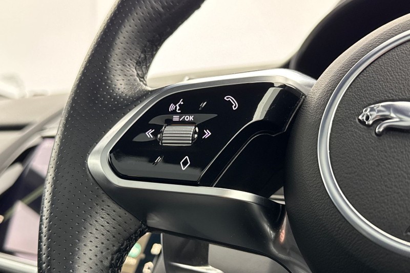 2026 (75) JAGUAR E-PACE 2.0 D200 R-Dynamic SE 5dr Auto 4895099