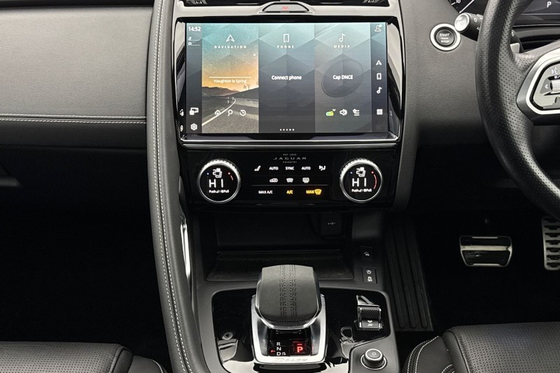 2026 (75) JAGUAR E-PACE 2.0 D200 R-Dynamic SE 5dr Auto 4895086