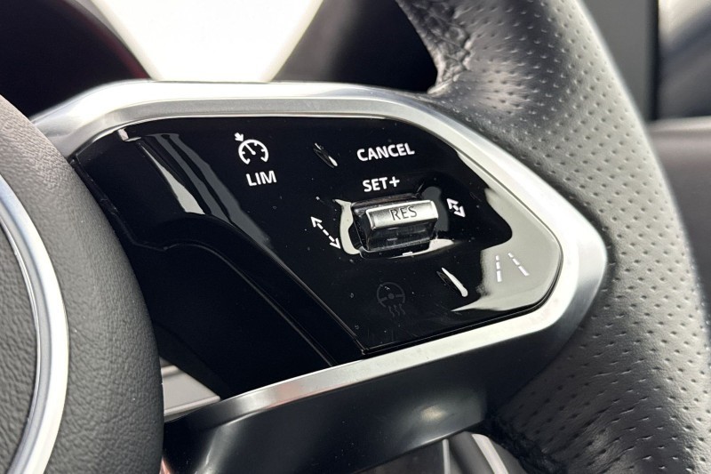 2026 (75) JAGUAR E-PACE 2.0 D200 R-Dynamic SE 5dr Auto 4895100