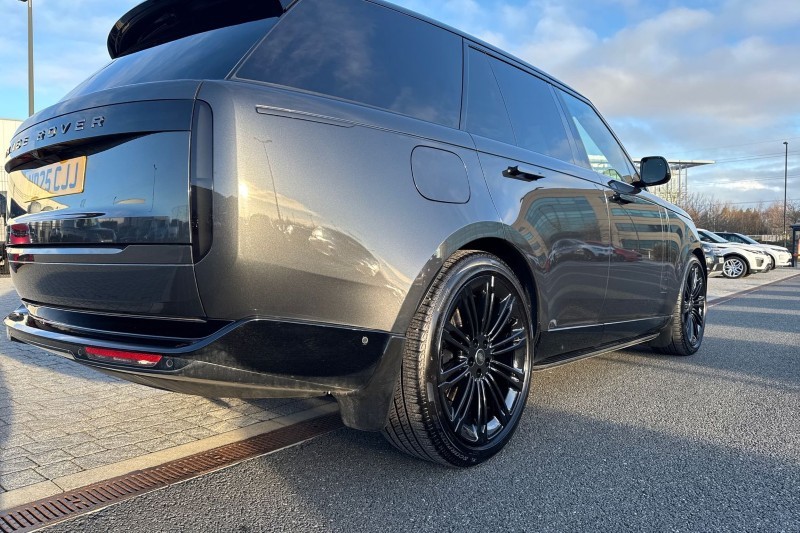 2025 (25) LAND ROVER RANGE ROVER 3.0 D350 Autobiography 4dr Auto 4911305