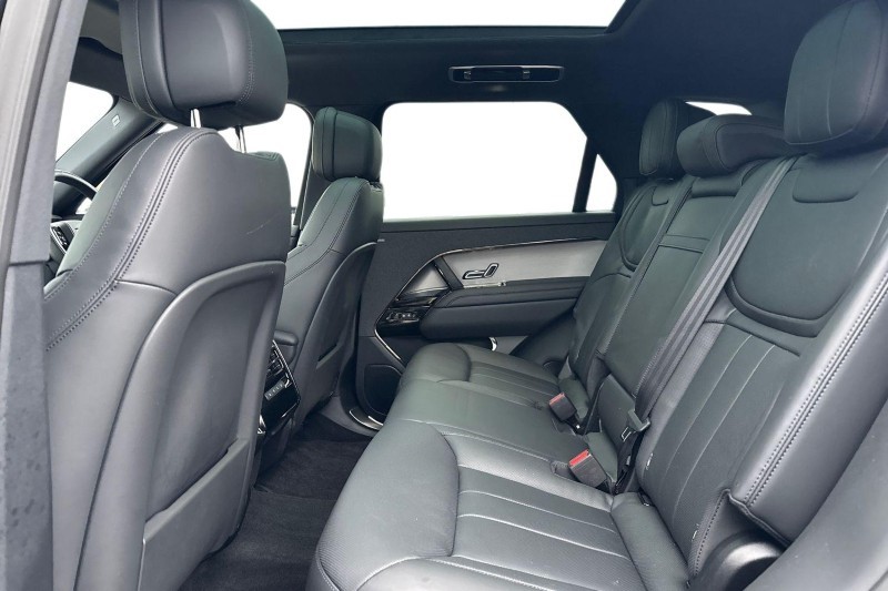 2025 (25) LAND ROVER RANGE ROVER SPORT 3.0 D250 Edition 5dr Auto 4882609