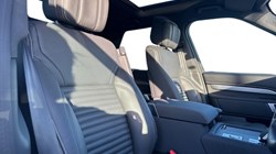 2025 (75) LAND ROVER DISCOVERY 3.0 D350 Dynamic HSE 5dr Auto 4896440