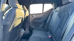 2024 (73) VOLVO XC40 2.0 B3P Ultimate Dark 5dr Auto 4892671