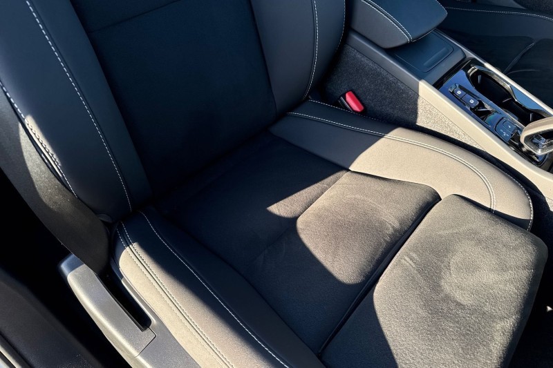 2024 (73) VOLVO XC40 2.0 B3P Ultimate Dark 5dr Auto 4892692