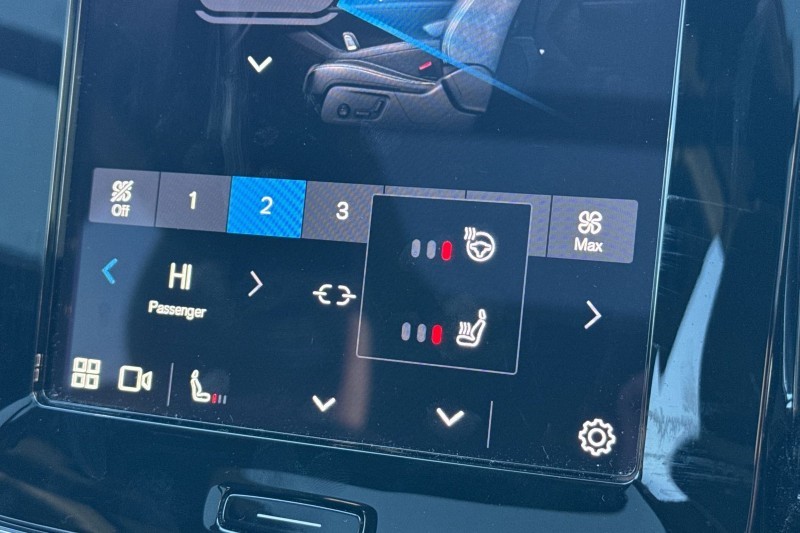 2024 (73) VOLVO XC40 2.0 B3P Ultimate Dark 5dr Auto 4892698