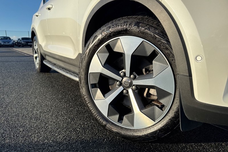 2024 (73) VOLVO XC40 2.0 B3P Ultimate Dark 5dr Auto 4892706