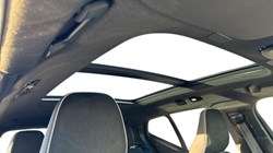 2024 (73) VOLVO XC40 2.0 B3P Ultimate Dark 5dr Auto 4892688