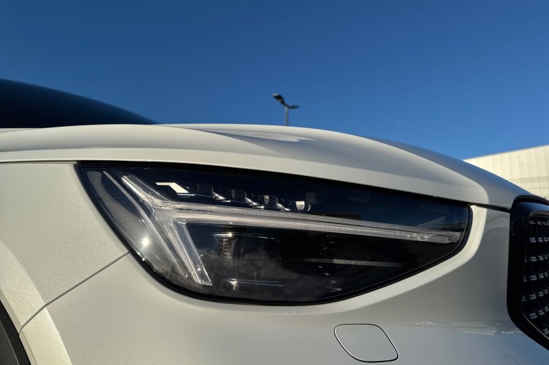 2024 (73) VOLVO XC40 2.0 B3P Ultimate Dark 5dr Auto 4892684