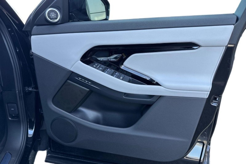 2025 (75) LAND ROVER RANGE ROVER EVOQUE 2.0 D200 Dynamic SE 5dr Auto 5311697