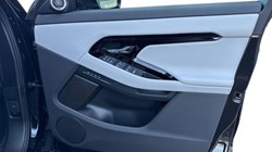 2025 (75) LAND ROVER RANGE ROVER EVOQUE 2.0 D200 Dynamic SE 5dr Auto 5311697