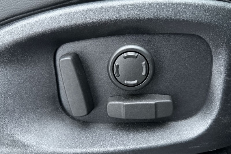 2023 (23) JAGUAR E-PACE 1.5 P300e R-Dynamic S 5dr Auto 4924114