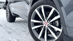 2023 (23) JAGUAR E-PACE 1.5 P300e R-Dynamic S 5dr Auto 4924130