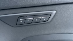 2023 (23) JAGUAR E-PACE 1.5 P300e R-Dynamic S 5dr Auto 4924139