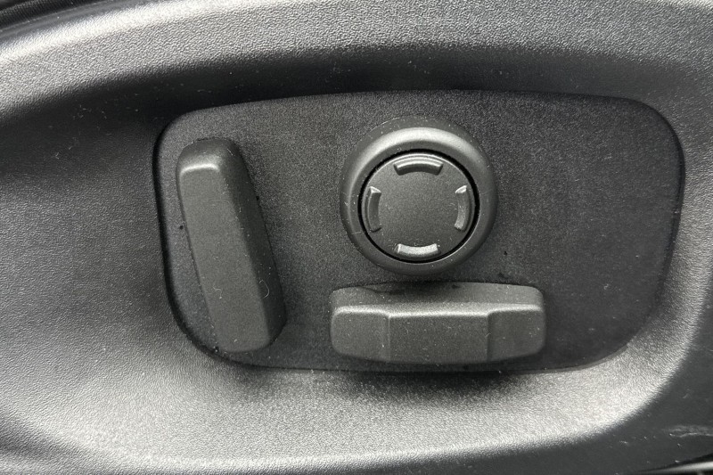 2024 (74) JAGUAR E-PACE 2.0 D200 R-Dynamic SE Black 5dr Auto 4961717