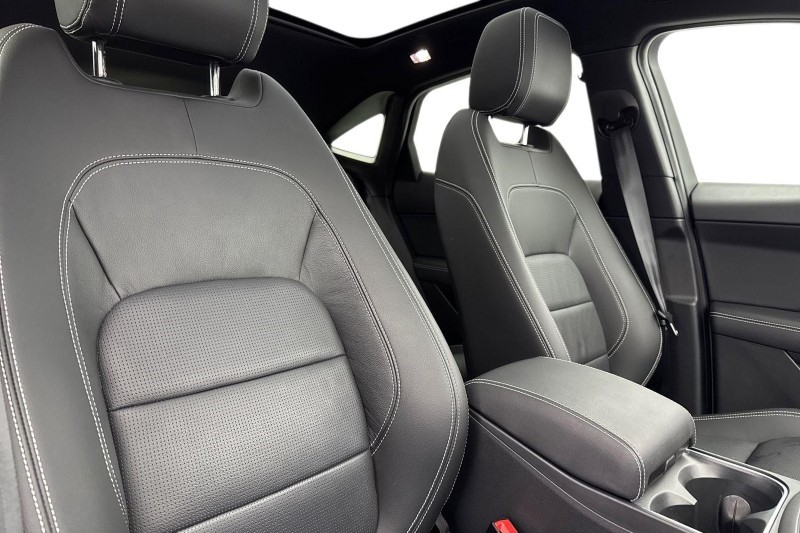 2024 (74) JAGUAR E-PACE 2.0 D200 R-Dynamic SE Black 5dr Auto 4961719