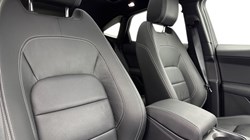 2024 (74) JAGUAR E-PACE 2.0 D200 R-Dynamic SE Black 5dr Auto 4961719