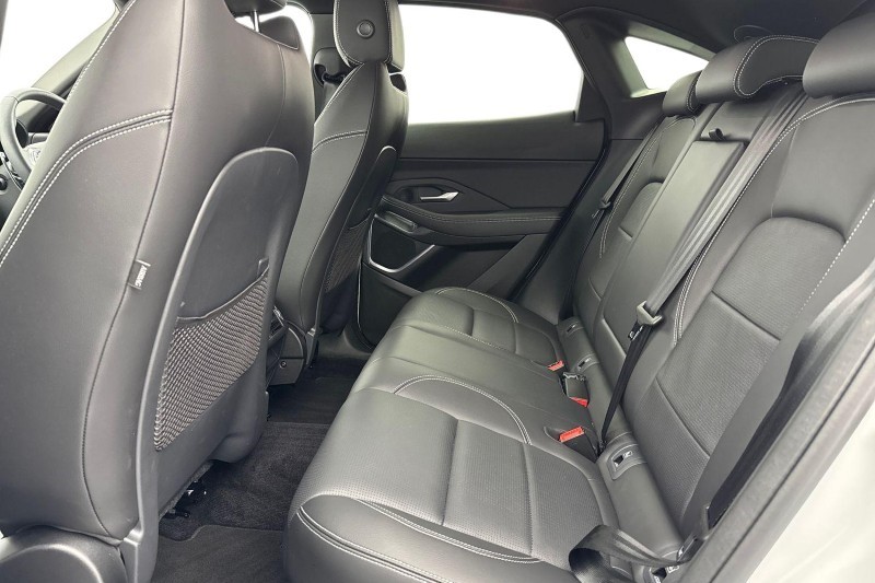 2024 (74) JAGUAR E-PACE 2.0 D200 R-Dynamic SE Black 5dr Auto 4961697