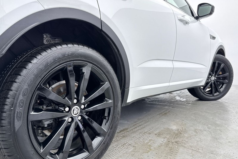 2024 (74) JAGUAR E-PACE 2.0 D200 R-Dynamic SE Black 5dr Auto 4961738