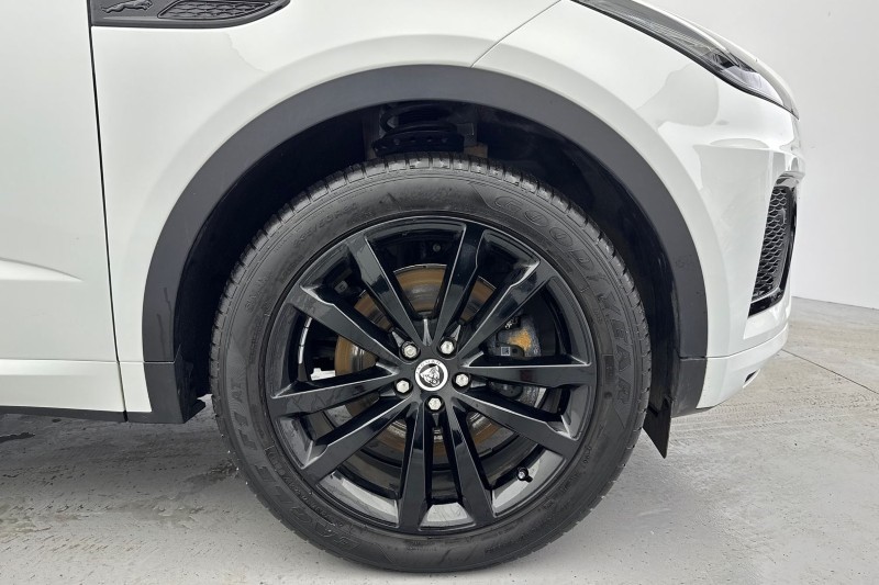 2024 (74) JAGUAR E-PACE 2.0 D200 R-Dynamic SE Black 5dr Auto 4961701