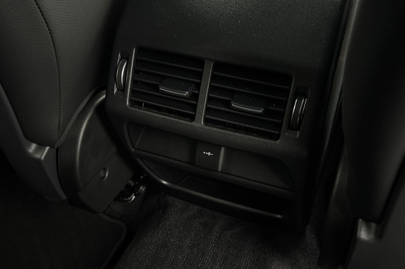 2024 (74) JAGUAR E-PACE 2.0 D200 R-Dynamic SE Black 5dr Auto 4961711