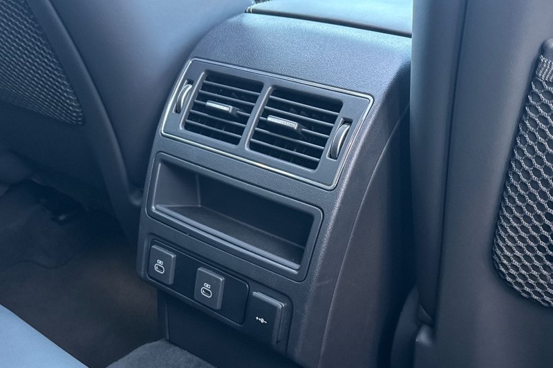 2024 (24) JAGUAR F-PACE 2.0 P400e R-Dynamic HSE Black 5dr Auto AWD 4934185