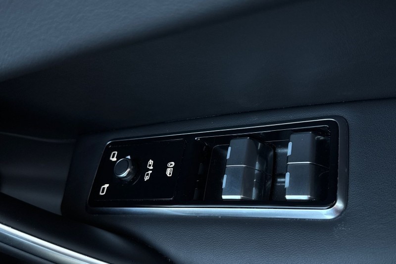 2024 (24) JAGUAR F-PACE 2.0 P400e R-Dynamic HSE Black 5dr Auto AWD 4934144