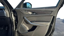 2024 (24) JAGUAR F-PACE 2.0 P400e R-Dynamic HSE Black 5dr Auto AWD 4934189