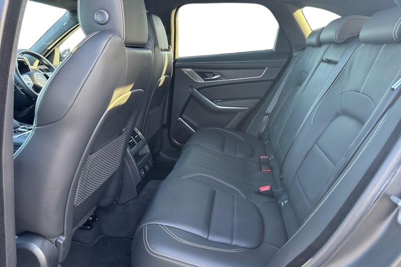 2024 (24) JAGUAR F-PACE 2.0 P400e R-Dynamic HSE Black 5dr Auto AWD 4934171