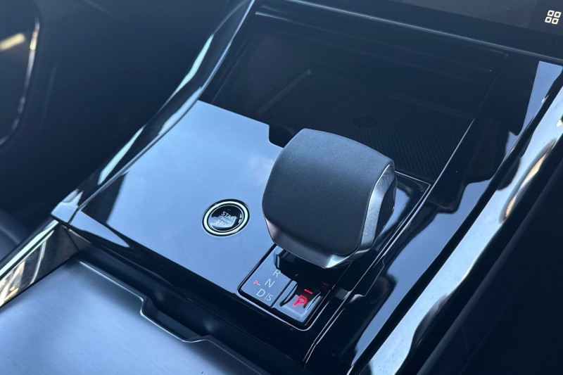 2024 (24) LAND ROVER RANGE ROVER SPORT 3.0 D300 SE 5dr Auto 4916130