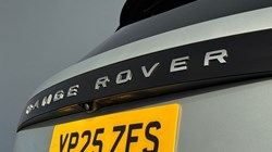 2025 (25) LAND ROVER RANGE ROVER 3.0 P550e Autobiography 4dr Auto 4907087