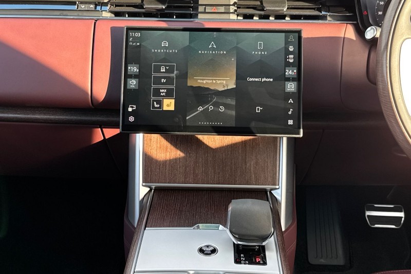 2025 (25) LAND ROVER RANGE ROVER 3.0 P550e Autobiography 4dr Auto 4907058