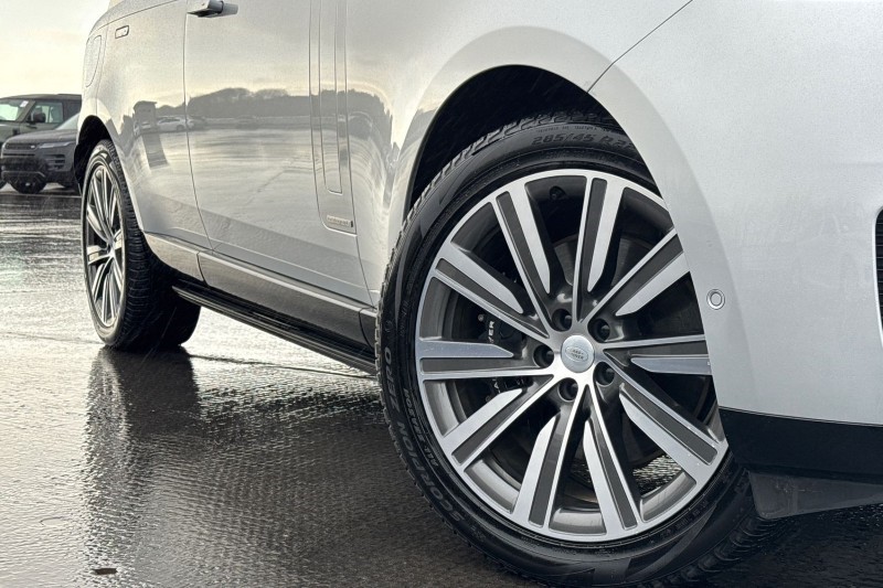 2025 (25) LAND ROVER RANGE ROVER 3.0 P550e Autobiography 4dr Auto 4907086