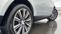 2025 (25) LAND ROVER RANGE ROVER 3.0 P550e Autobiography 4dr Auto 4907090