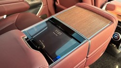 2025 (25) LAND ROVER RANGE ROVER 3.0 P550e Autobiography 4dr Auto 4907100