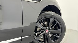2021 (71) JAGUAR F-PACE 2.0 D165 R-Dynamic S 5dr Auto AWD 4951403