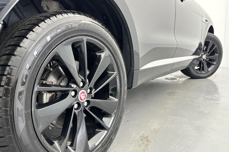 2021 (71) JAGUAR F-PACE 2.0 D165 R-Dynamic S 5dr Auto AWD 4951402